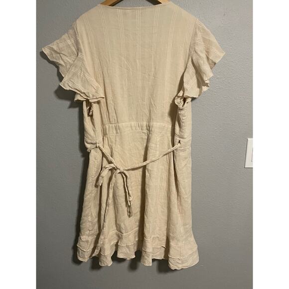 Lulus Womens Wrap Dress Size 3X Beige Woven Tiered Flutter Sleeve Romantic Fairy - Picture 3 of 8